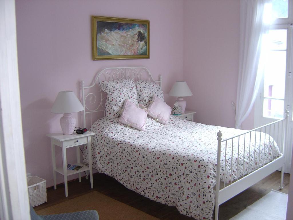 Aux Quatre Saisons Axat Bed & Breakfast Room photo