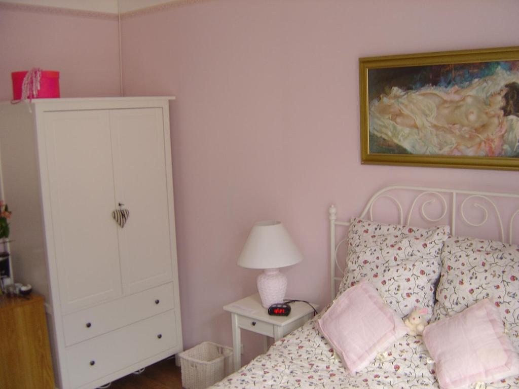 Aux Quatre Saisons Axat Bed & Breakfast Room photo