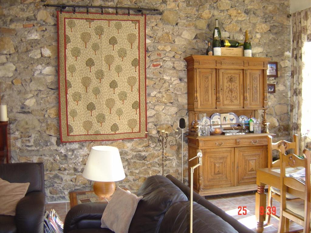 Aux Quatre Saisons Axat Bed & Breakfast Exterior photo