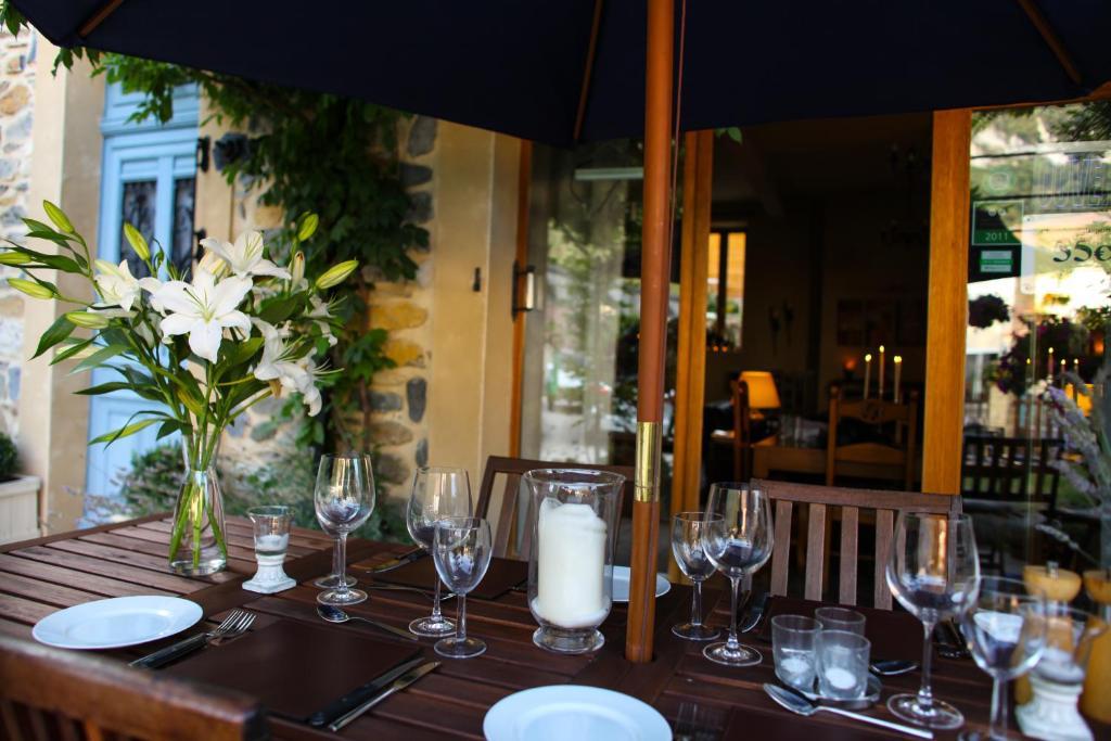 Aux Quatre Saisons Axat Bed & Breakfast Exterior photo